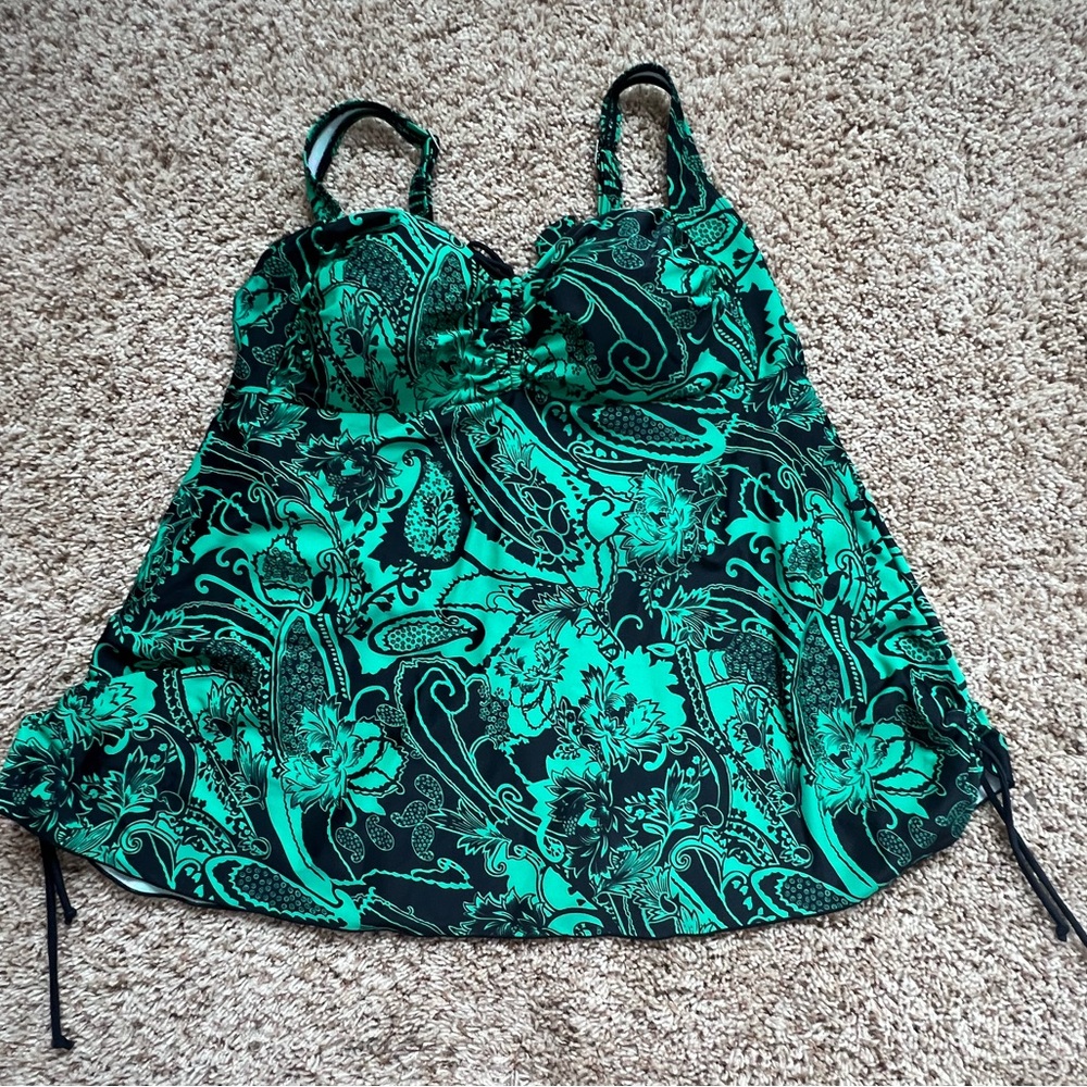 Flowy Green and Black Paisley Plus Size Swim Top With Adjustable Straps